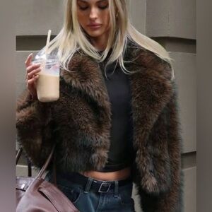 Regina Glenara by Glenoit Women's
Fur Shawl Luxurious Black Fur Coat